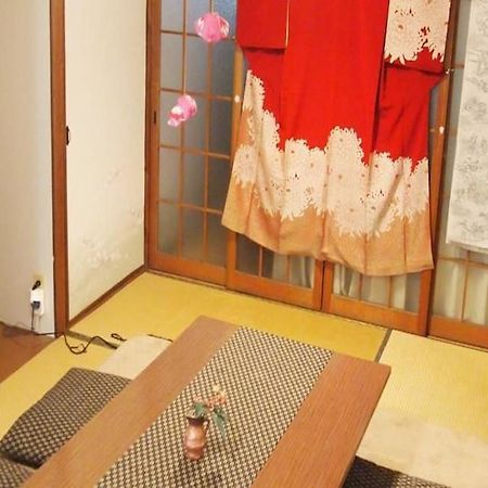 Guesthouse Usagi-Momiji Kyoto Buitenkant foto