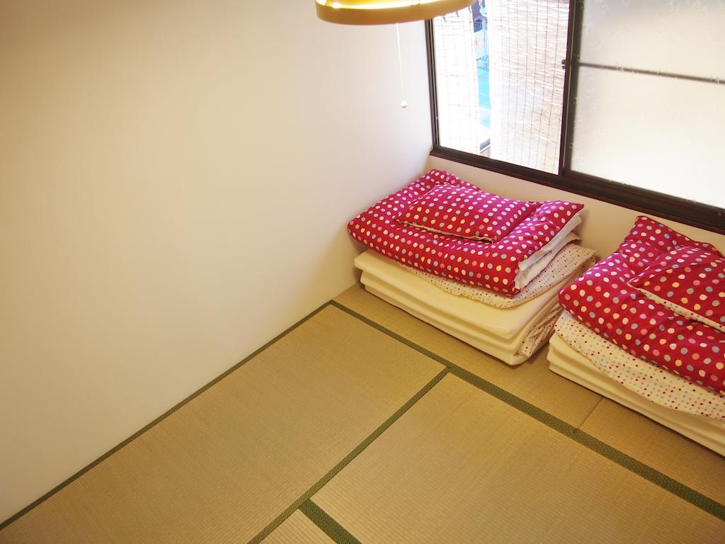 Guesthouse Usagi-Momiji Kyoto Buitenkant foto